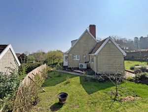 Side- click for photo gallery